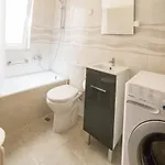 Flh Gulbenkian Flat With Balcony * Lissabon